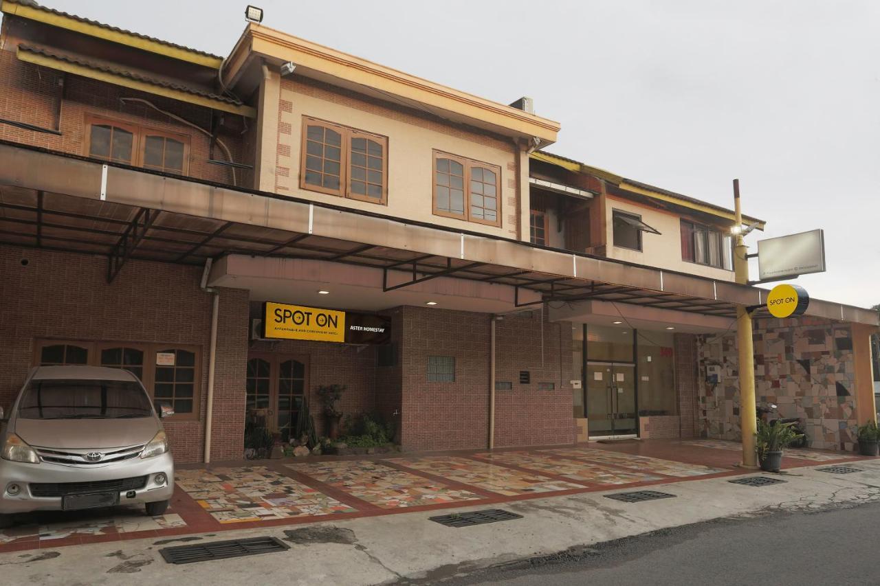 Spot On 2358 Aster Homestay Melati Kültér fotó