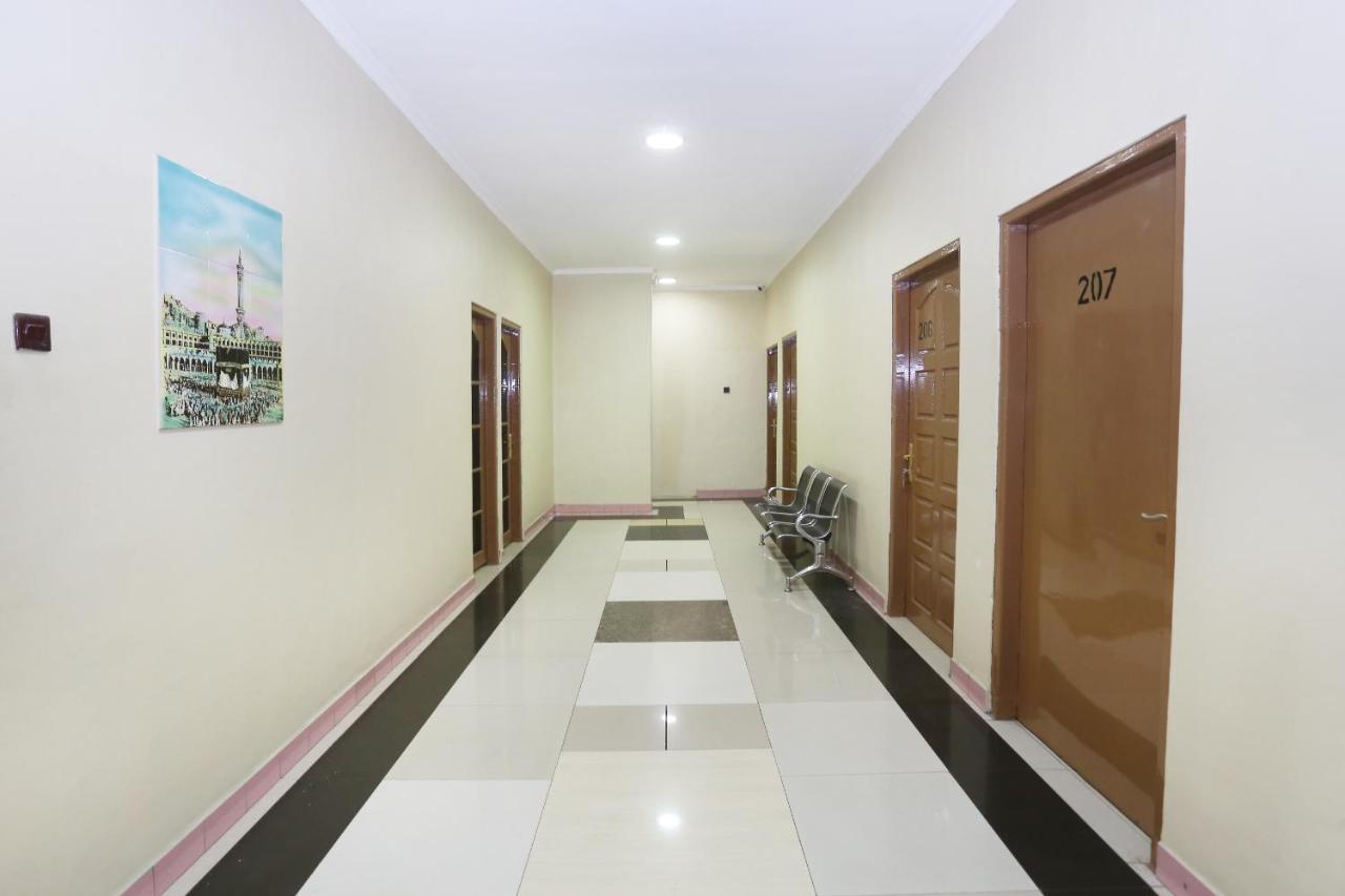 Spot On 2358 Aster Homestay Melati Kültér fotó