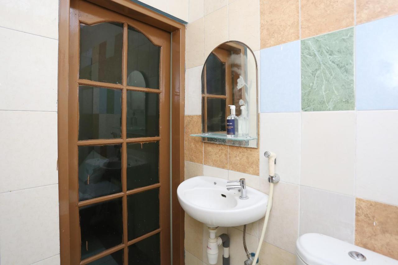 Spot On 2358 Aster Homestay Melati Kültér fotó