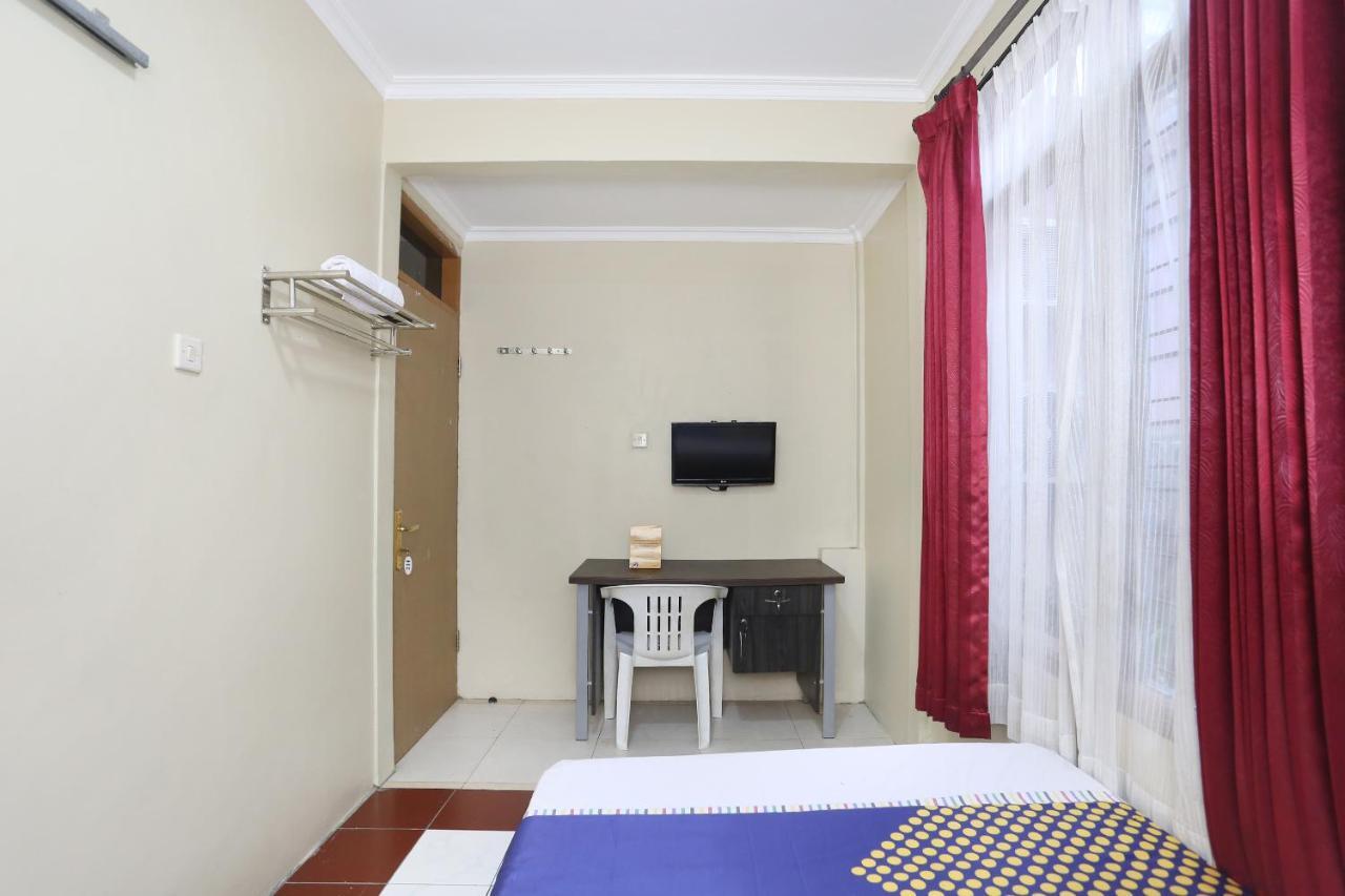 Spot On 2358 Aster Homestay Melati Kültér fotó