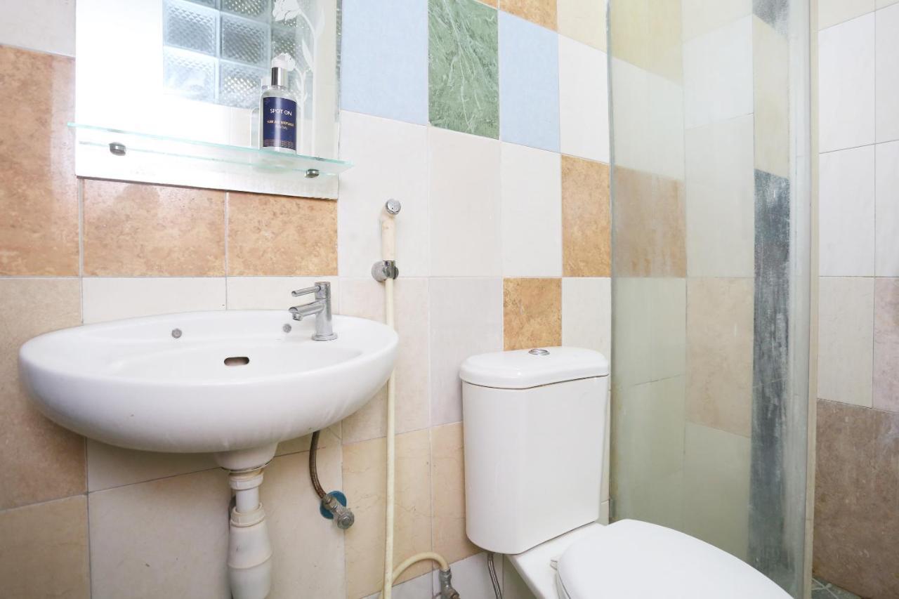 Spot On 2358 Aster Homestay Melati Kültér fotó